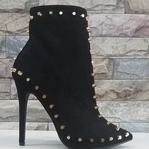 Women's shoes, boots, booties